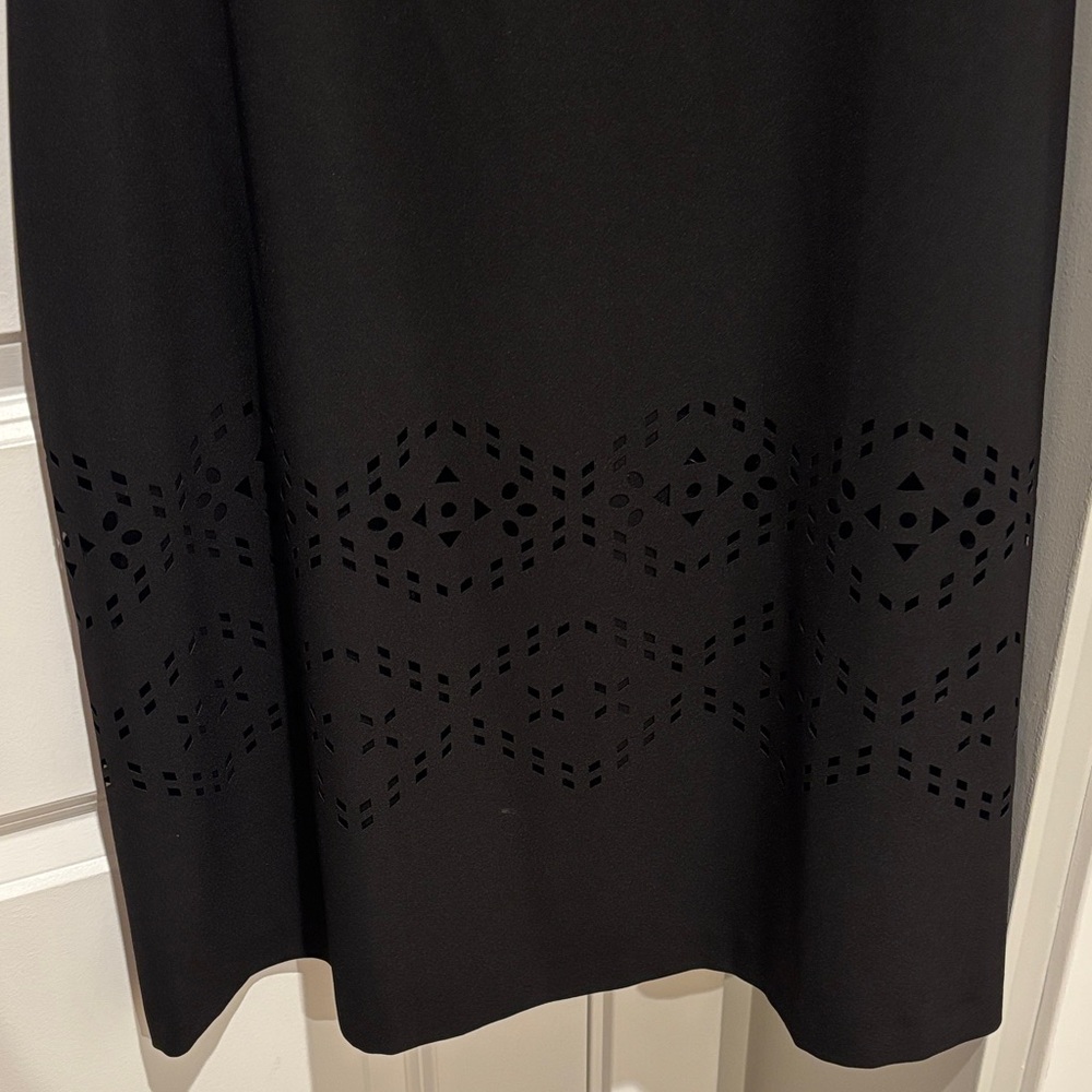 Tahari Black Sleeveless Fit and Flare Dress size 8 - Picture 5 of 6